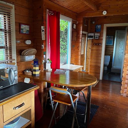 Tudor Lodge With Pool & Bbq Cabin Liskeard Exterior foto