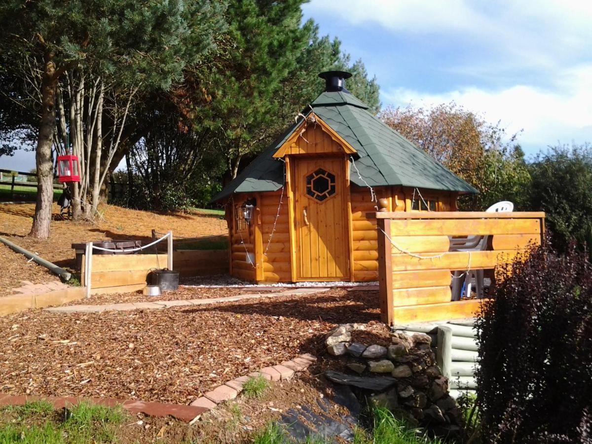 Tudor Lodge With Pool & Bbq Cabin Liskeard Exterior foto