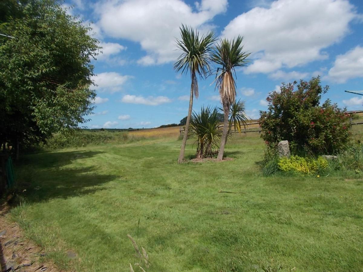 Tudor Lodge With Pool & Bbq Cabin Liskeard Exterior foto